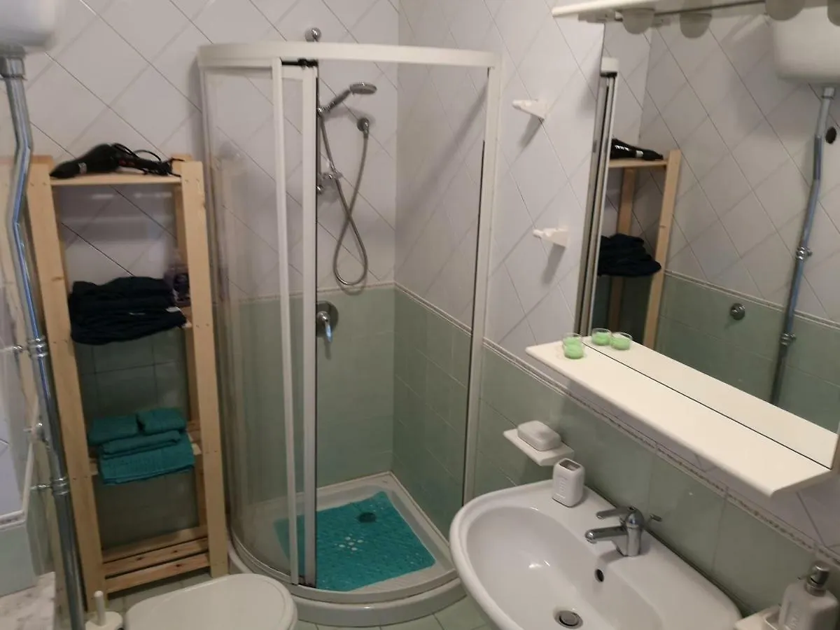 A Casa Di Zara Villa Termini Imerese 0*,